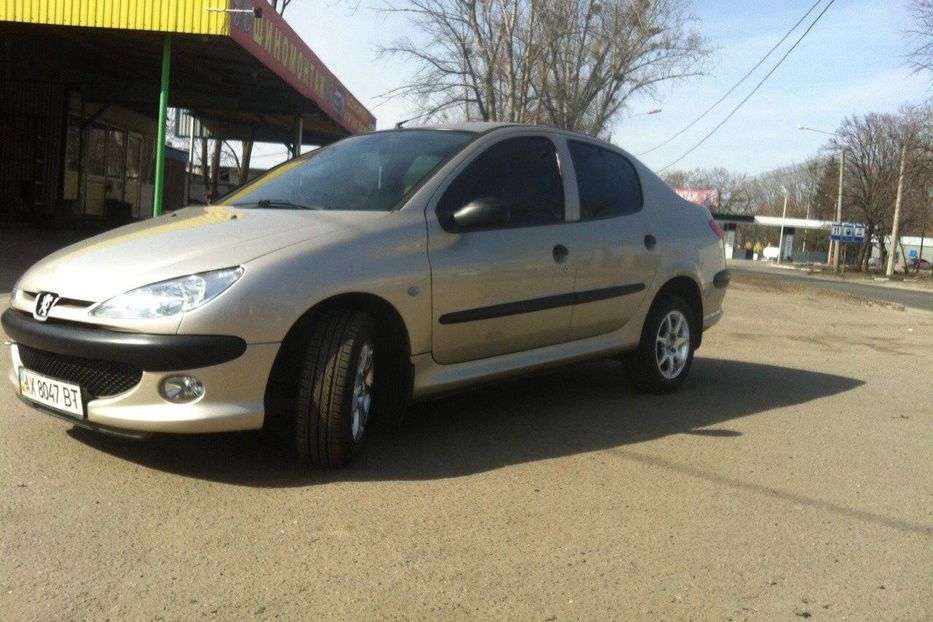 Продам Peugeot 206 2008 года в Харькове