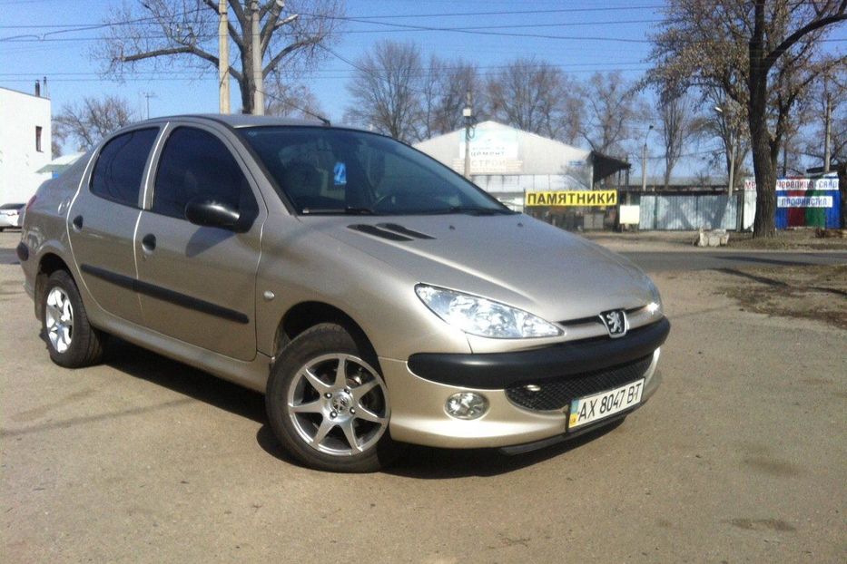 Продам Peugeot 206 2008 года в Харькове