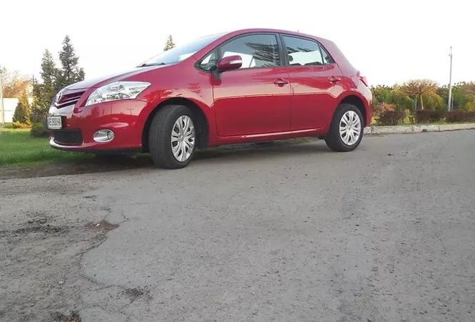 Продам Toyota Auris 2011 года в Днепре