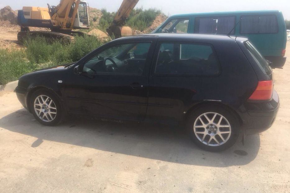 Продам Volkswagen Golf IV Trandline 2002 года в Киеве