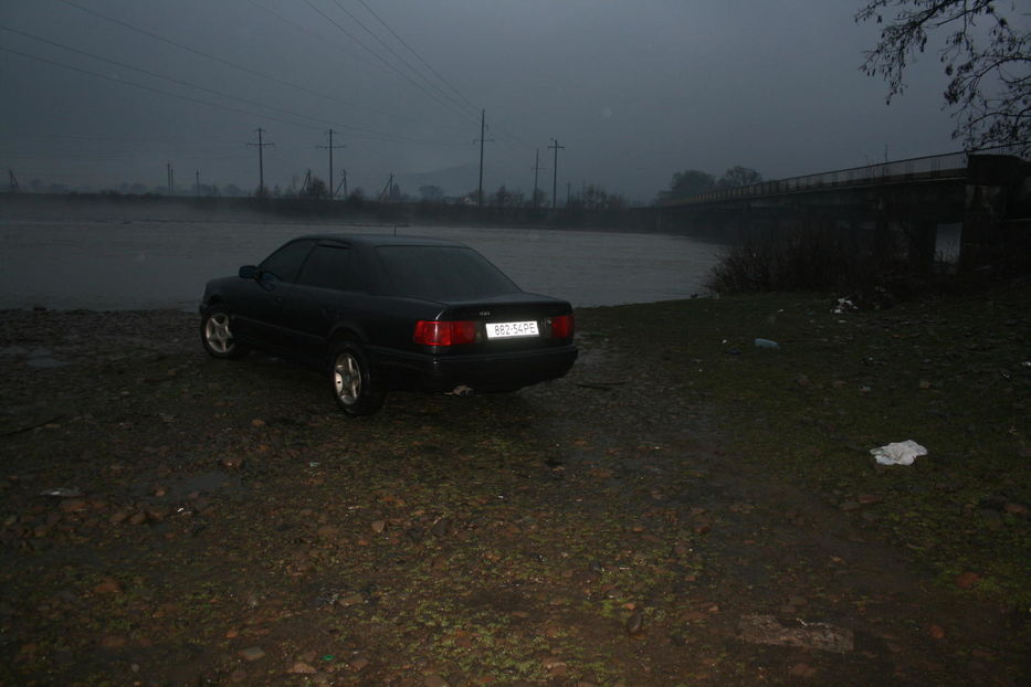 Продам Audi 100 1993 года в г. Хуст, Закарпатская область