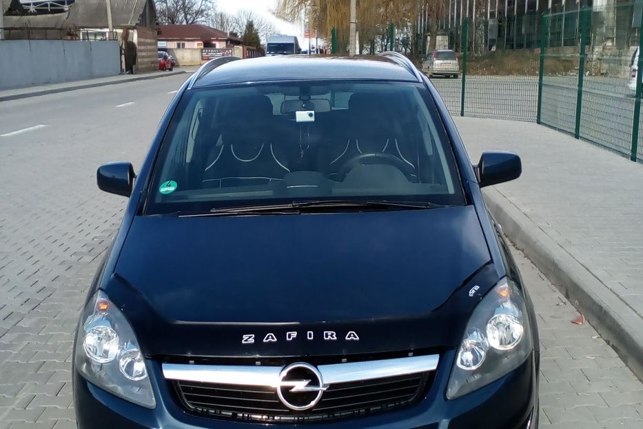Продам Opel Zafira 2012 года в Черновцах