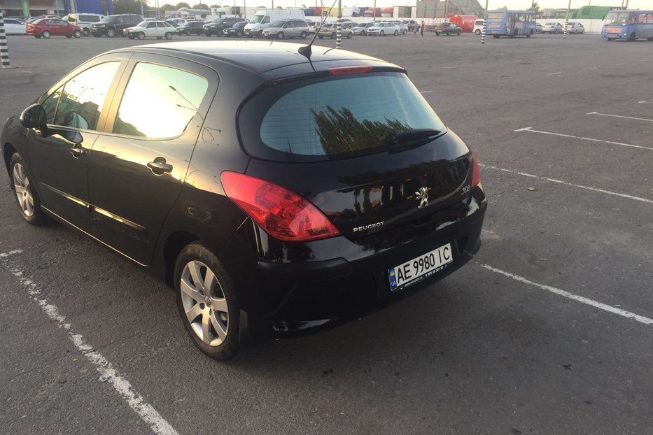 Продам Peugeot 308 2008 года в Днепре