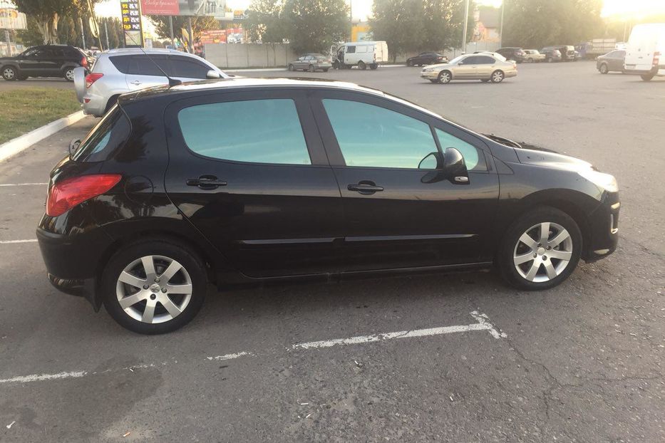 Продам Peugeot 308 2008 года в Днепре