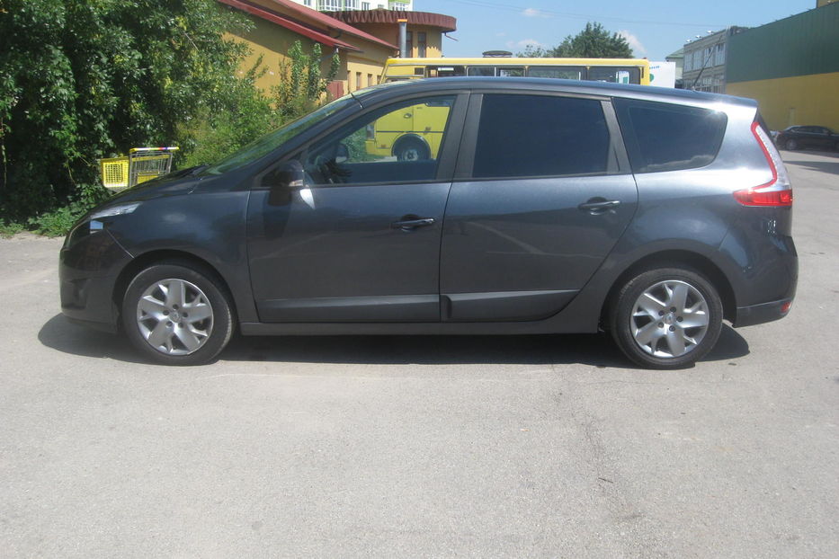 Продам Renault Grand Scenic 2011 года в Ивано-Франковске