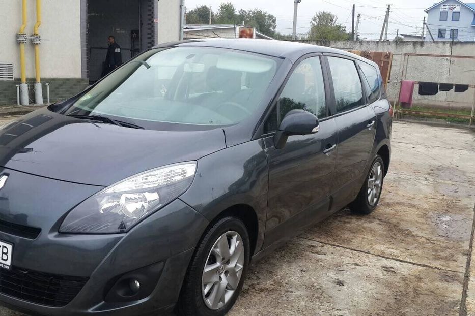 Продам Renault Grand Scenic 2011 года в Ивано-Франковске