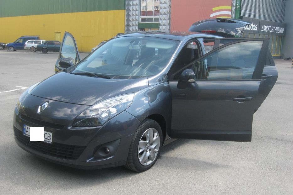 Продам Renault Grand Scenic 2011 года в Ивано-Франковске