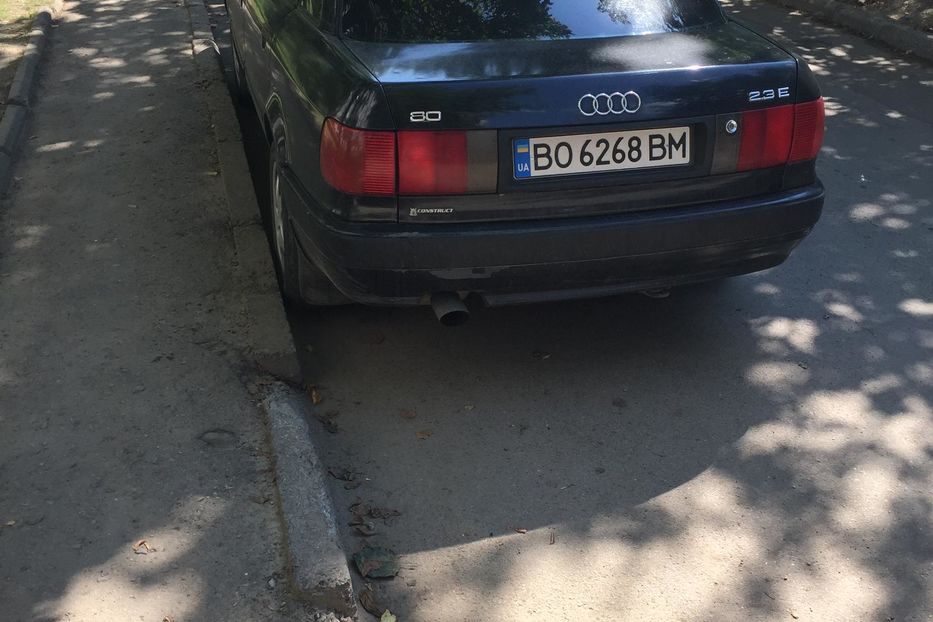 Продам Audi 80 B4 1993 года в Ивано-Франковске