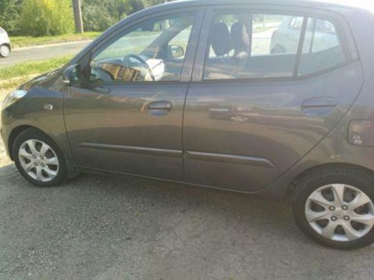 Продам Hyundai i10 2013 года в Ужгороде