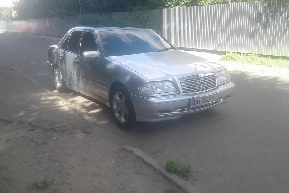 Продам Mercedes-Benz C-Class W202 1998 года в Сумах