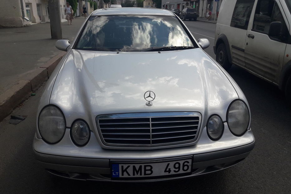 Продам Mercedes-Benz CLK 320 1998 года в Харькове