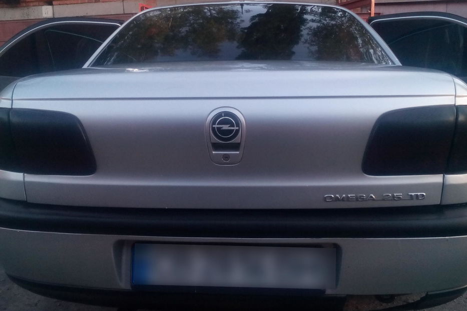 Продам Opel Omega b 1996 года в Сумах