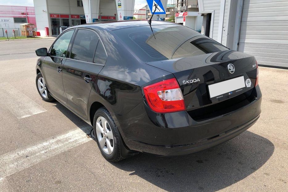 Продам Skoda Rapid 2013 года в Запорожье