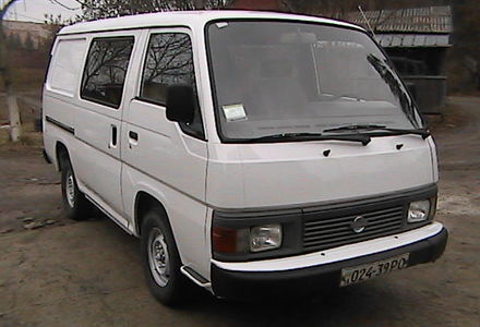 Продам Nissan Urvan 1994 года в г. Клевань, Ровенская область