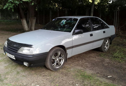 Продам Opel Omega Омега а 1987 года в г. Кривой Рог, Днепропетровская область