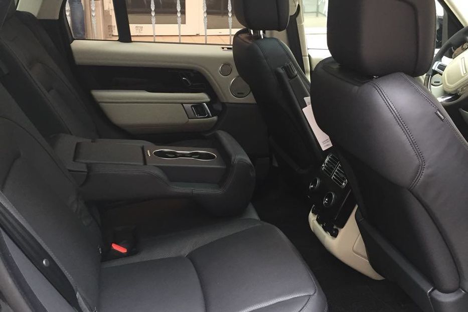 Продам Land Rover Range Rover Vogue 2018 года в Киеве