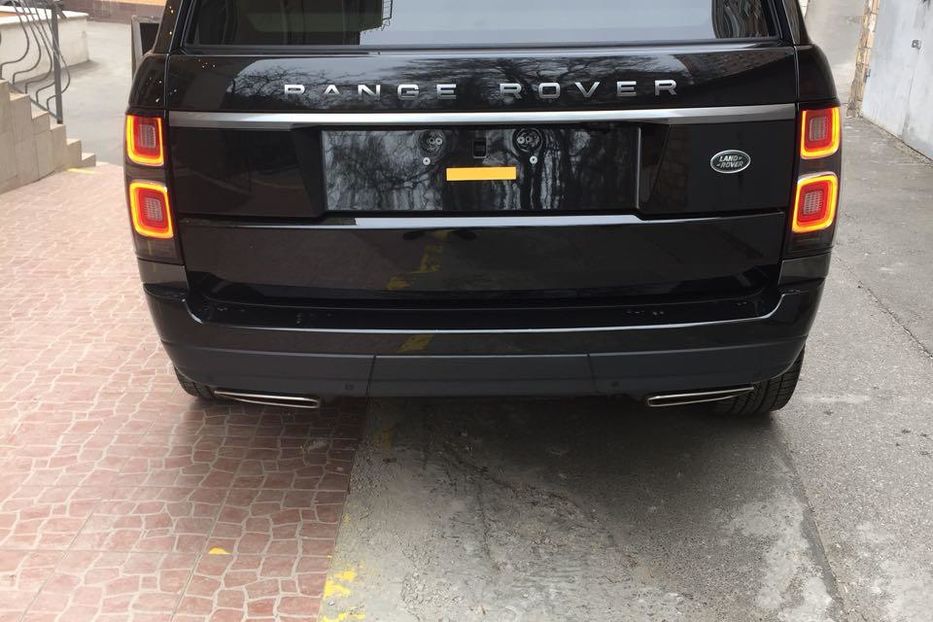 Продам Land Rover Range Rover Vogue 2018 года в Киеве
