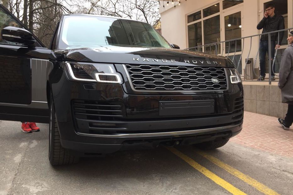 Продам Land Rover Range Rover Vogue 2018 года в Киеве