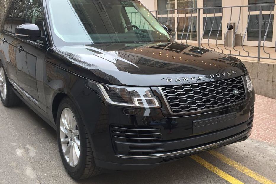 Продам Land Rover Range Rover Vogue 2018 года в Киеве