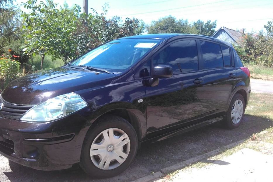 Продам Nissan TIIDA 2011 года в Одессе