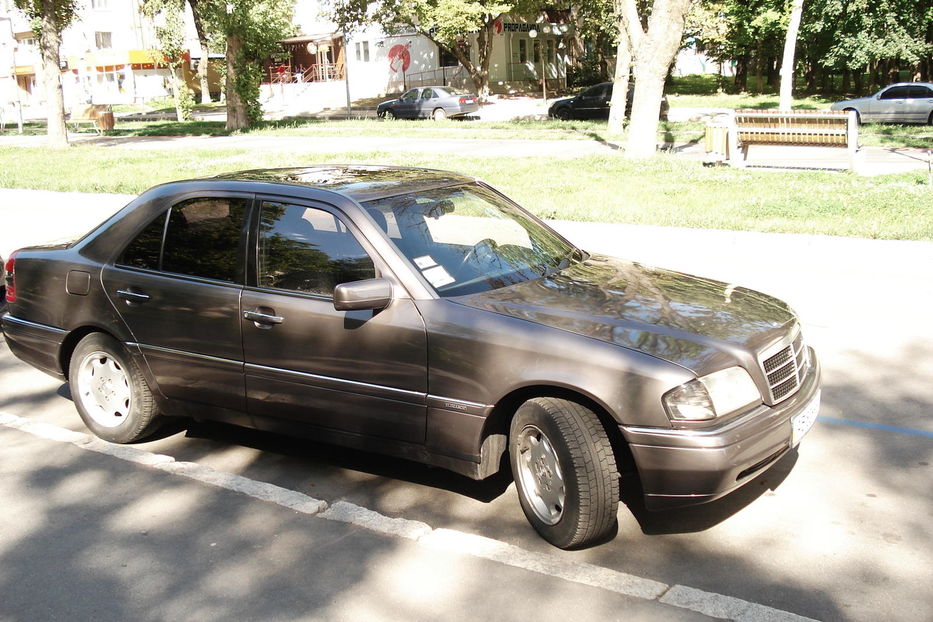 Продам Mercedes-Benz 220 С220W202Elegance 1995 года в Виннице