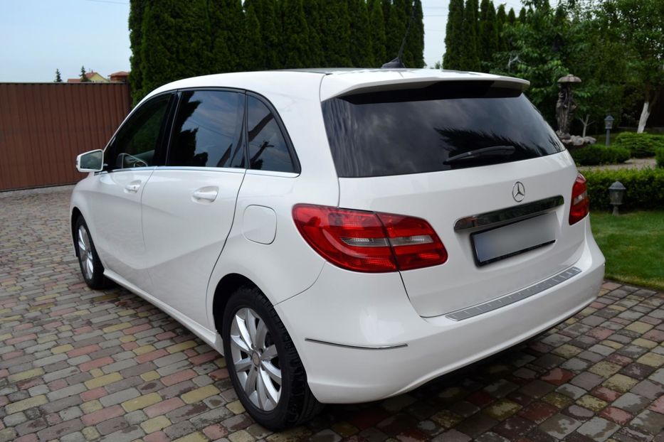 Продам Mercedes-Benz B 180 2013 года в Киеве