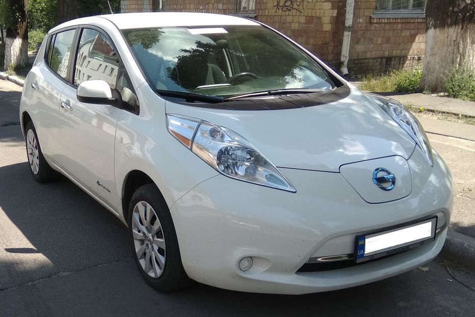 Продам Nissan Leaf 2015 года в Киеве