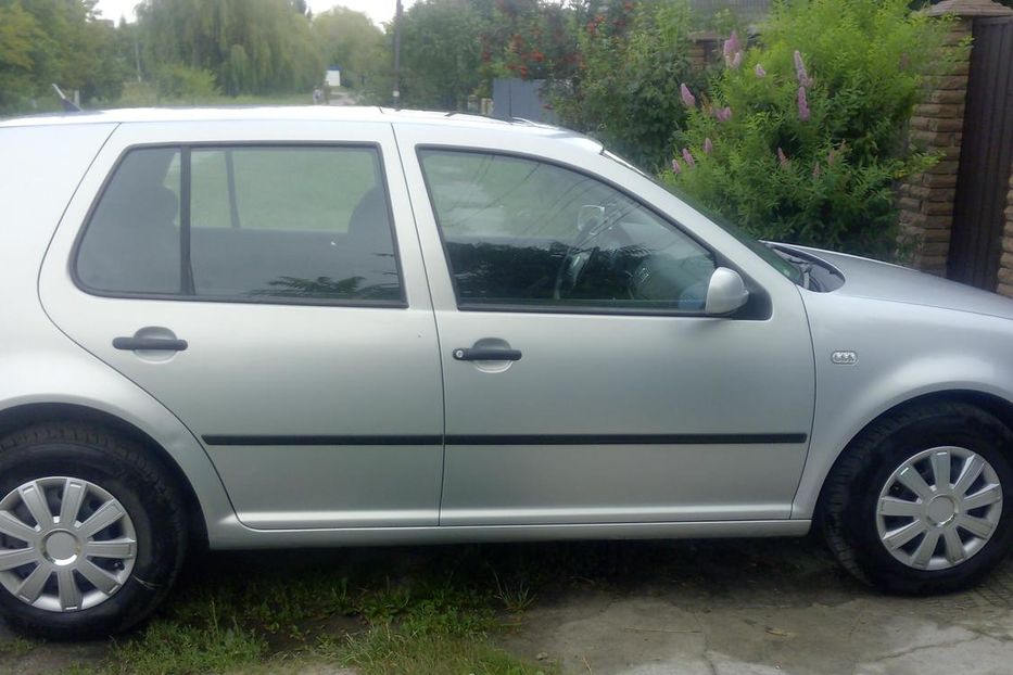 Продам Volkswagen Golf IV 1998 года в Киеве