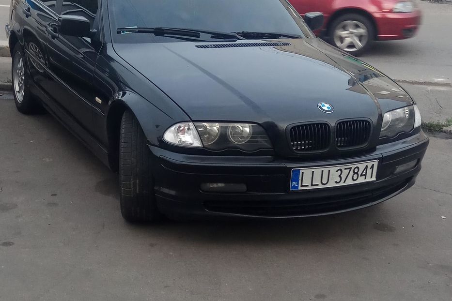 Продам BMW 320 Універсал 2001 года в г. Буча, Киевская область