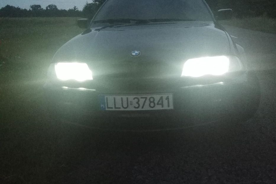 Продам BMW 320 Універсал 2001 года в г. Буча, Киевская область