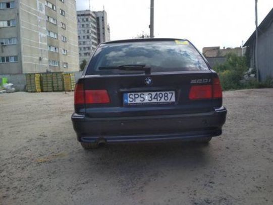 Продам BMW 520 Срочно продам BMW520i 2000 года в Киеве