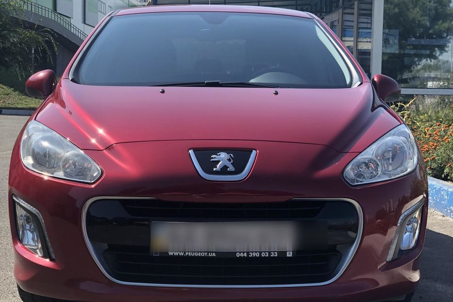 Продам Peugeot 308 AT 2011 года в Киеве