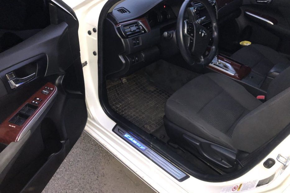 Продам Toyota Camry Toyota Camry 2013 2.5 AT 2013 года в Киеве