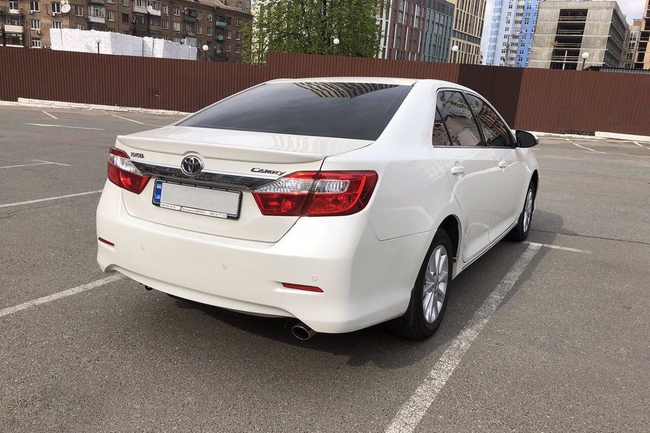 Продам Toyota Camry Toyota Camry 2013 2.5 AT 2013 года в Киеве