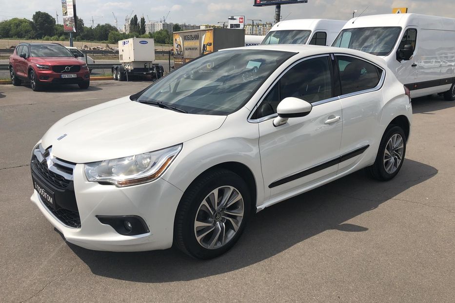 Продам Citroen DS4 2014 года в Киеве