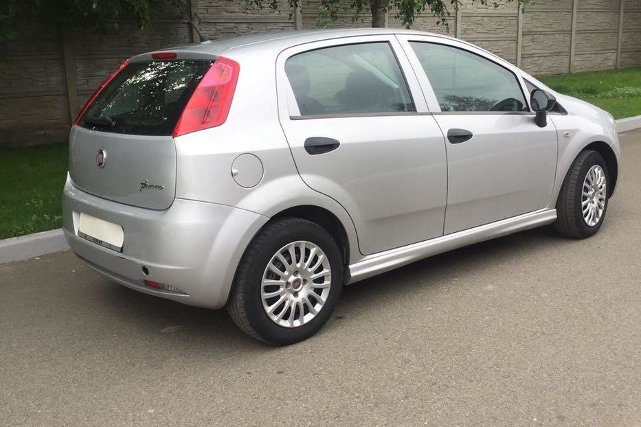 Продам Fiat Punto Fiat Punto 2011 2011 года в Киеве