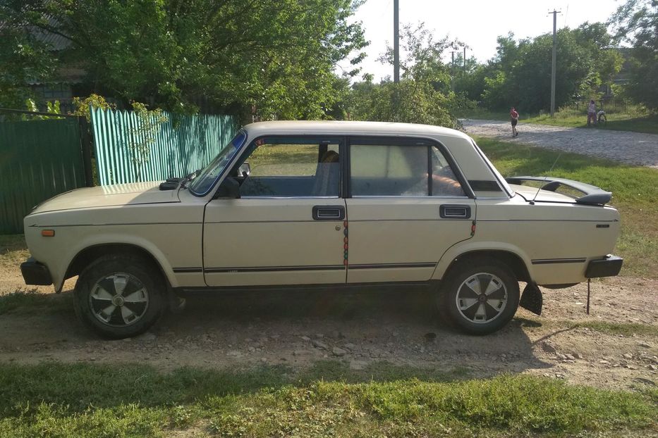 Продам ВАЗ 2105 1991 года в г. Первомайск, Николаевская область