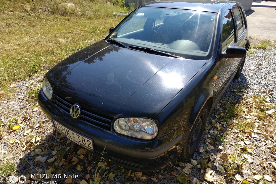 Продам Volkswagen Golf  VI 1998 года в Киеве