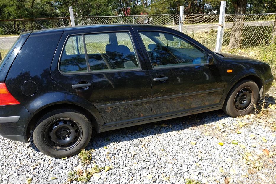 Продам Volkswagen Golf  VI 1998 года в Киеве