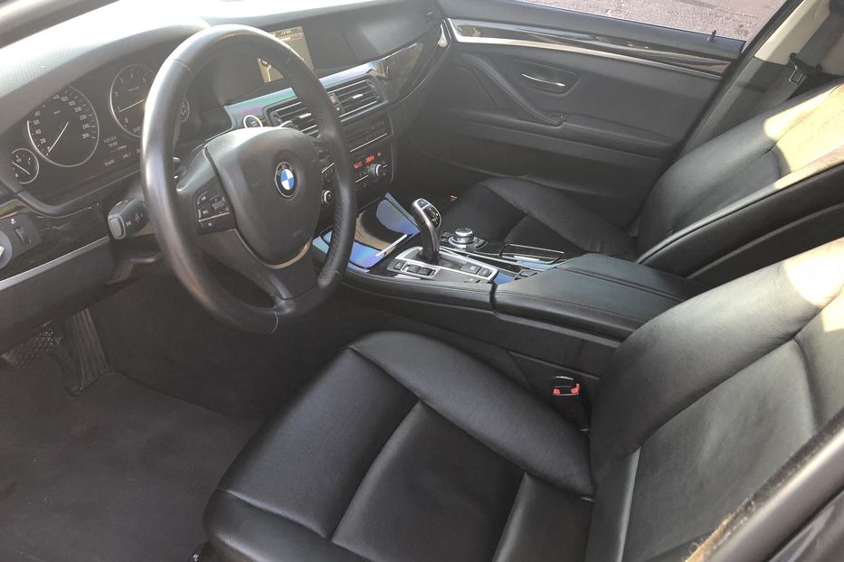 Продам BMW 520 2013 года в Днепре