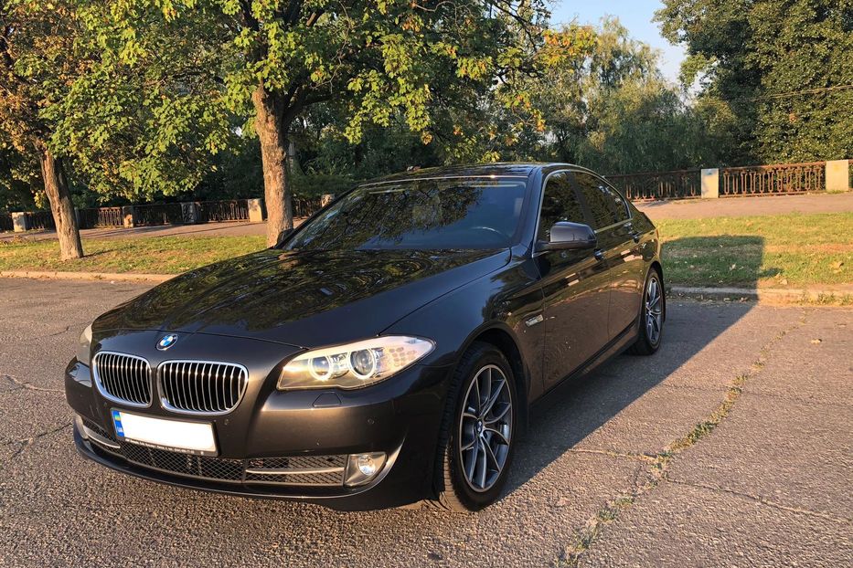 Продам BMW 520 2013 года в Днепре