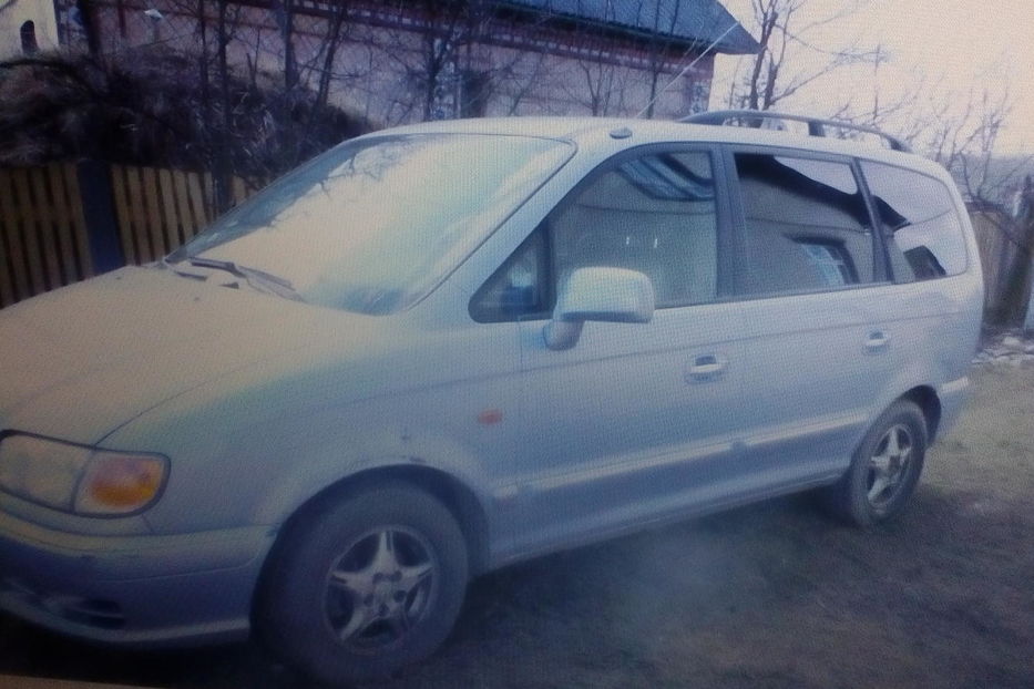 Продам Hyundai Trajet 2001 года в Черновцах