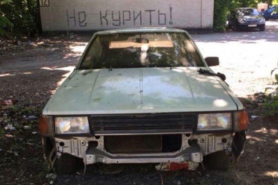 Продам Toyota Carina 1986 года в Одессе