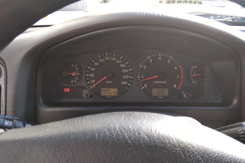 Продам Toyota Avensis 1999 года в Харькове