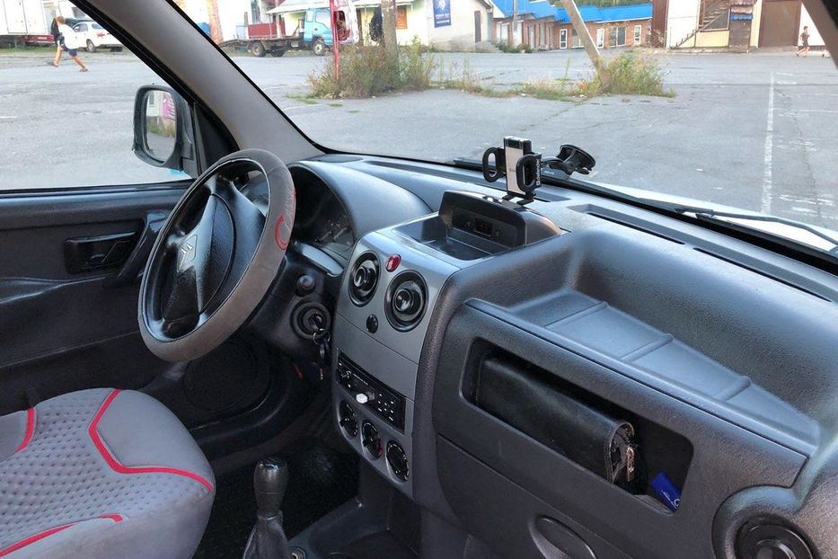 Продам Citroen Berlingo пасс. 2005 года в г. Жмеринка, Винницкая область