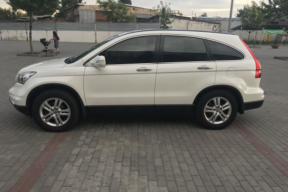 Продам Honda CR-V 2011 года в Днепре