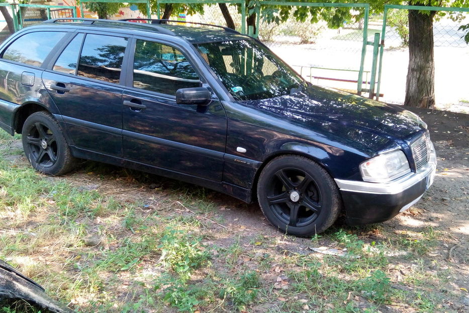 Продам Mercedes-Benz C-Class 1997 года в Киеве