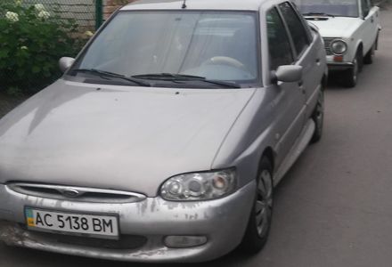 Продам Ford Escort 1995 года в Луцке