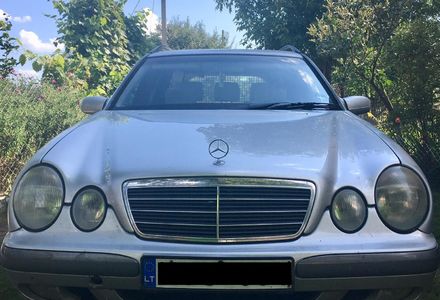 Продам Mercedes-Benz E-Class 2001 года в Луцке