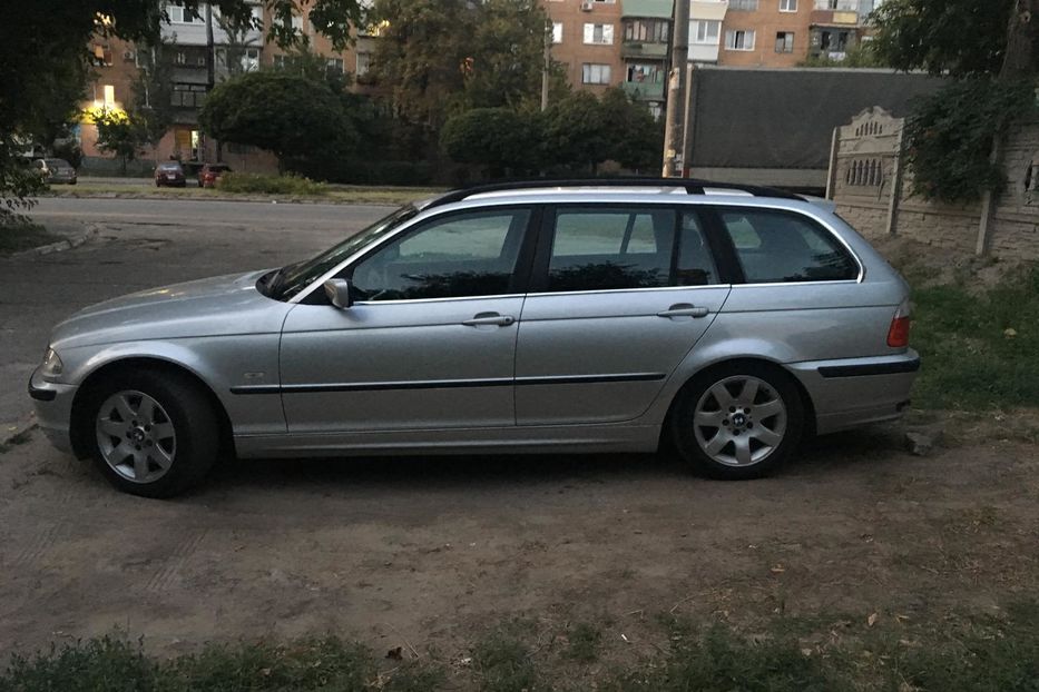 Продам BMW 325 325xi 2000 года в Запорожье